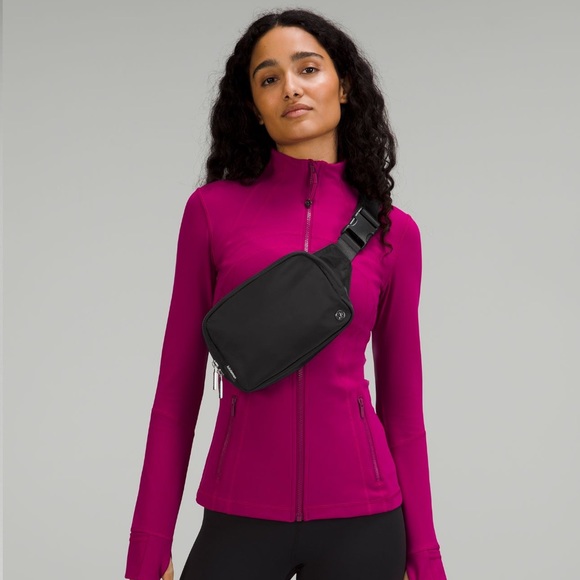 Lululemon Everywhere Belt Bag Large - Picture 6 of 8